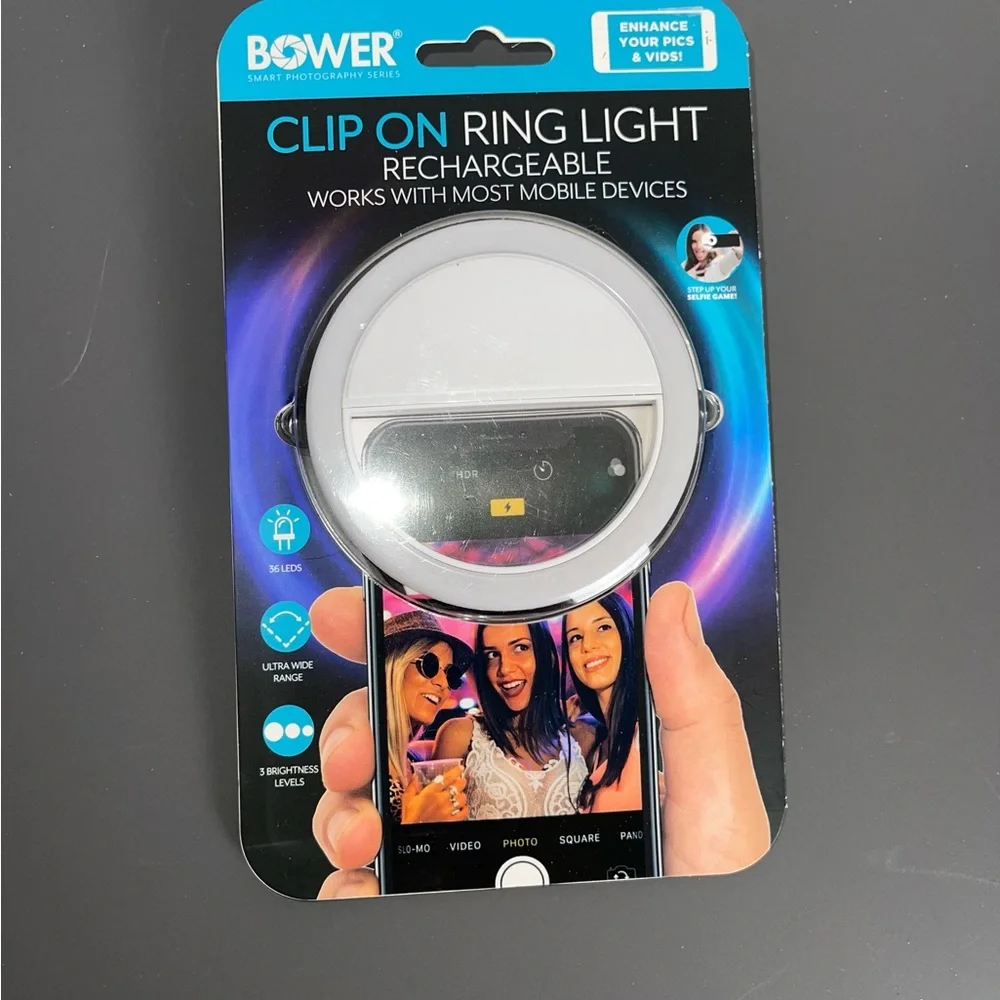 🩷 Flash Sale 🩷 New White Clip-On Ring Light for Mobile Devices